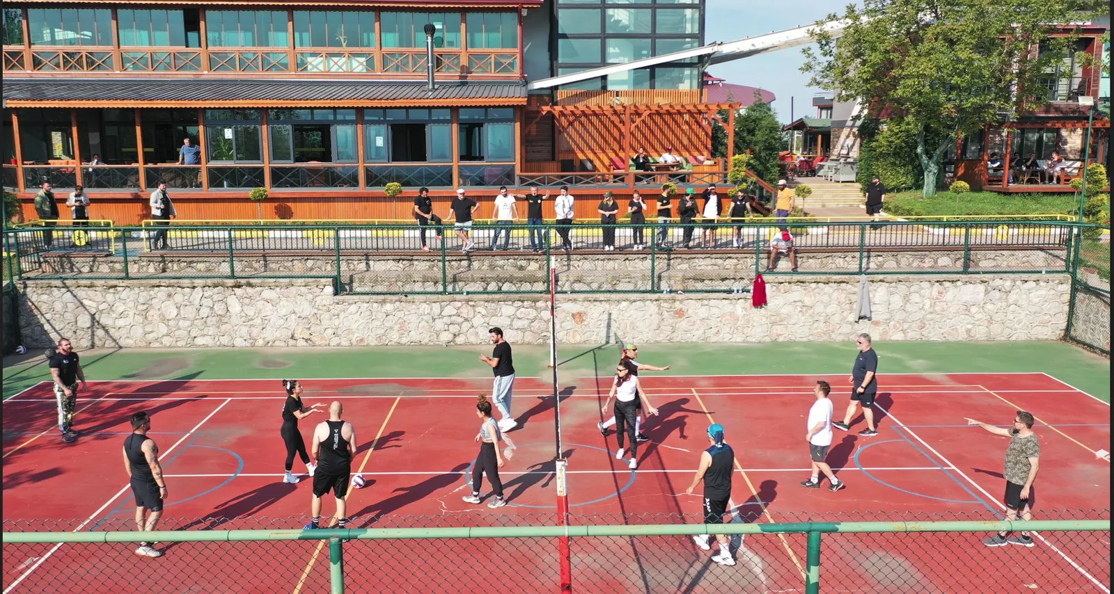 HK kampında grup antrenmanı