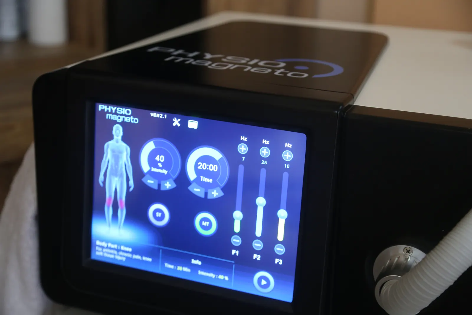 Magnet therapy with PHYSIO magneto