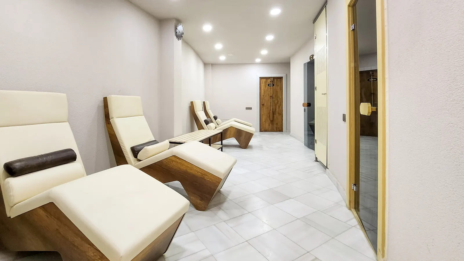 Resting Lounge